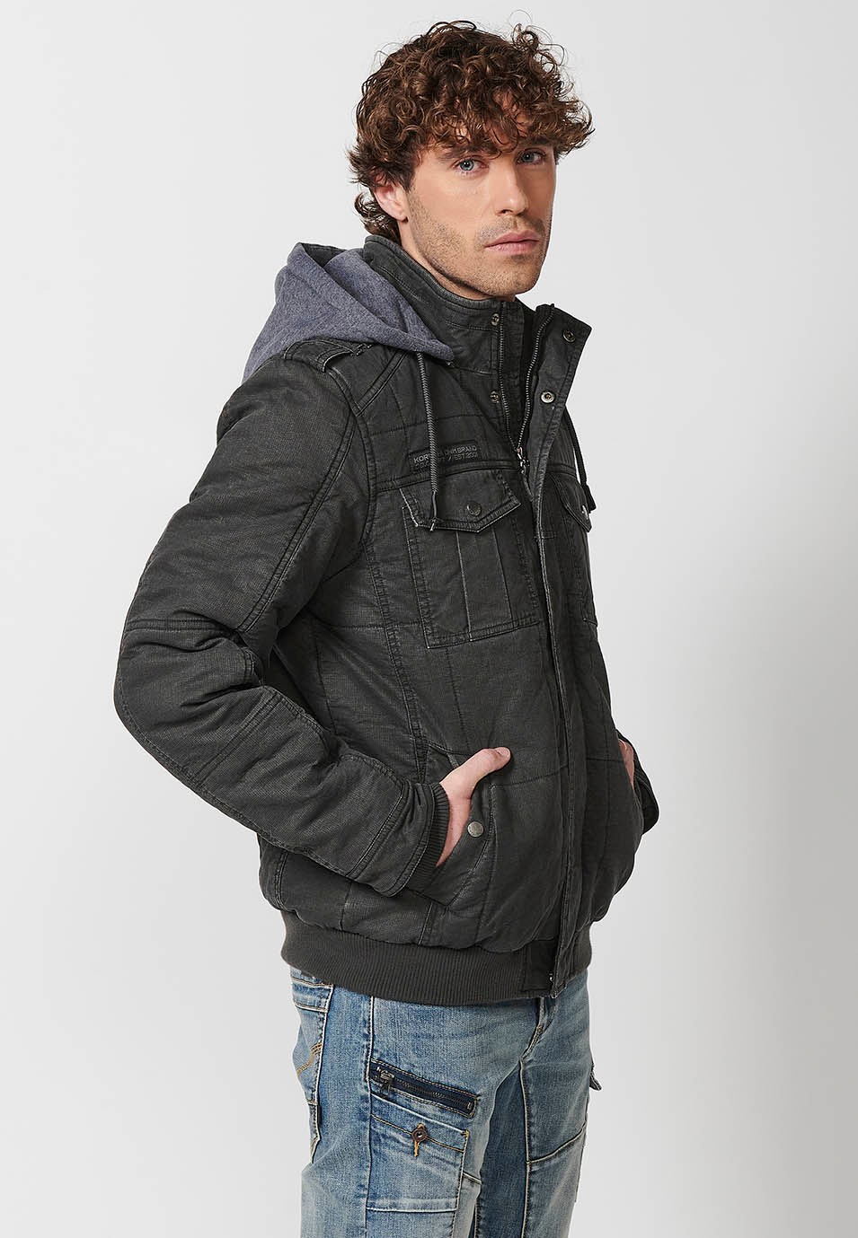 Chaqueta Cazadora acolchada corta de Algodón con Cuello con capucha y Cierre delantero con cremallera y solapa con Bolsillos color Negro para Hombre