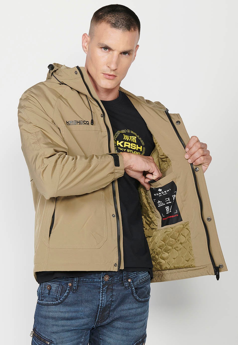 Jacke mit Kragen und Kapuze mit Frontverschluss und Reißverschluss mit Taschen für Herren in der Farbe Khaki 1