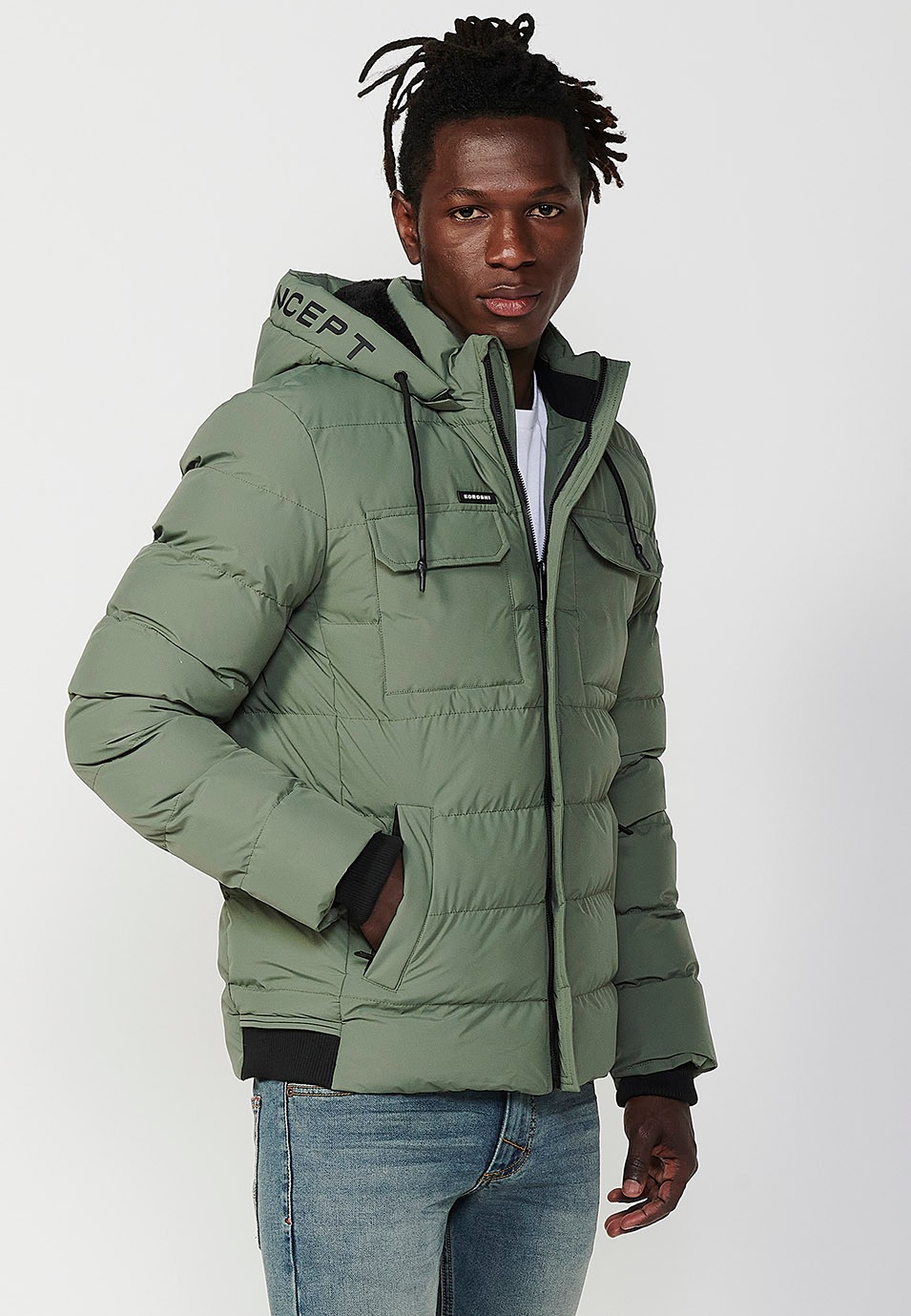 Padded Jacket with Hooded Collar and Front Zip Closure and Pockets in Green for Men