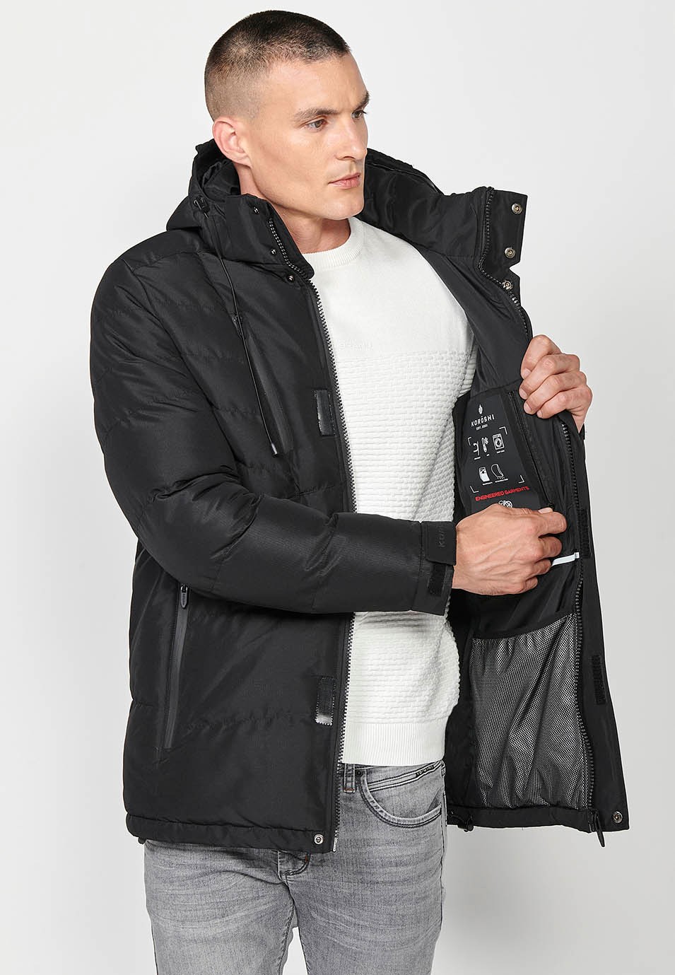 Veste matelassée avec col et capuche avec fermeture sur le devant et fermeture éclair pour homme en noir 9