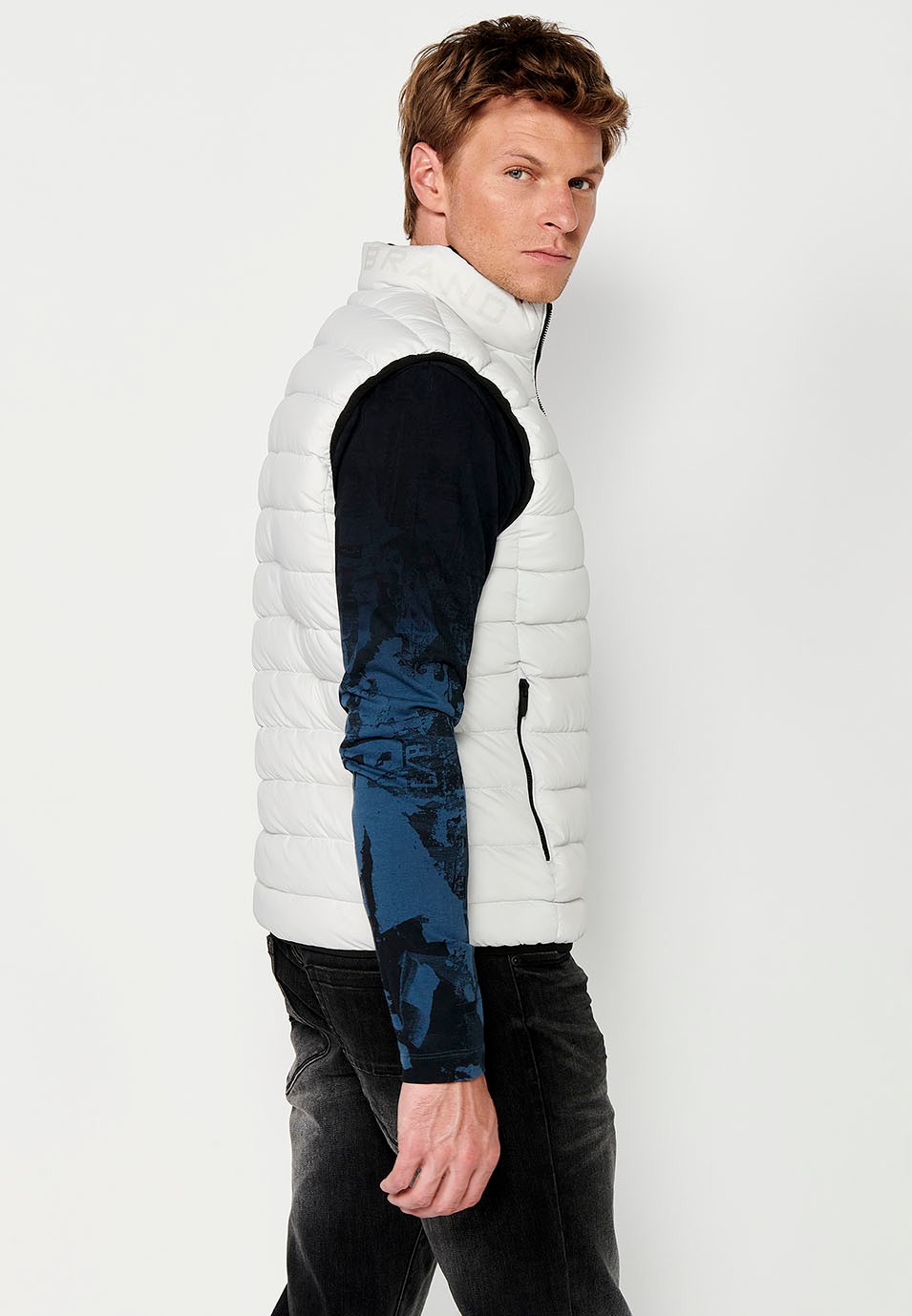 Gilet matelassé réversible avec fermeture sur le devant et fermeture éclair pour homme en gris