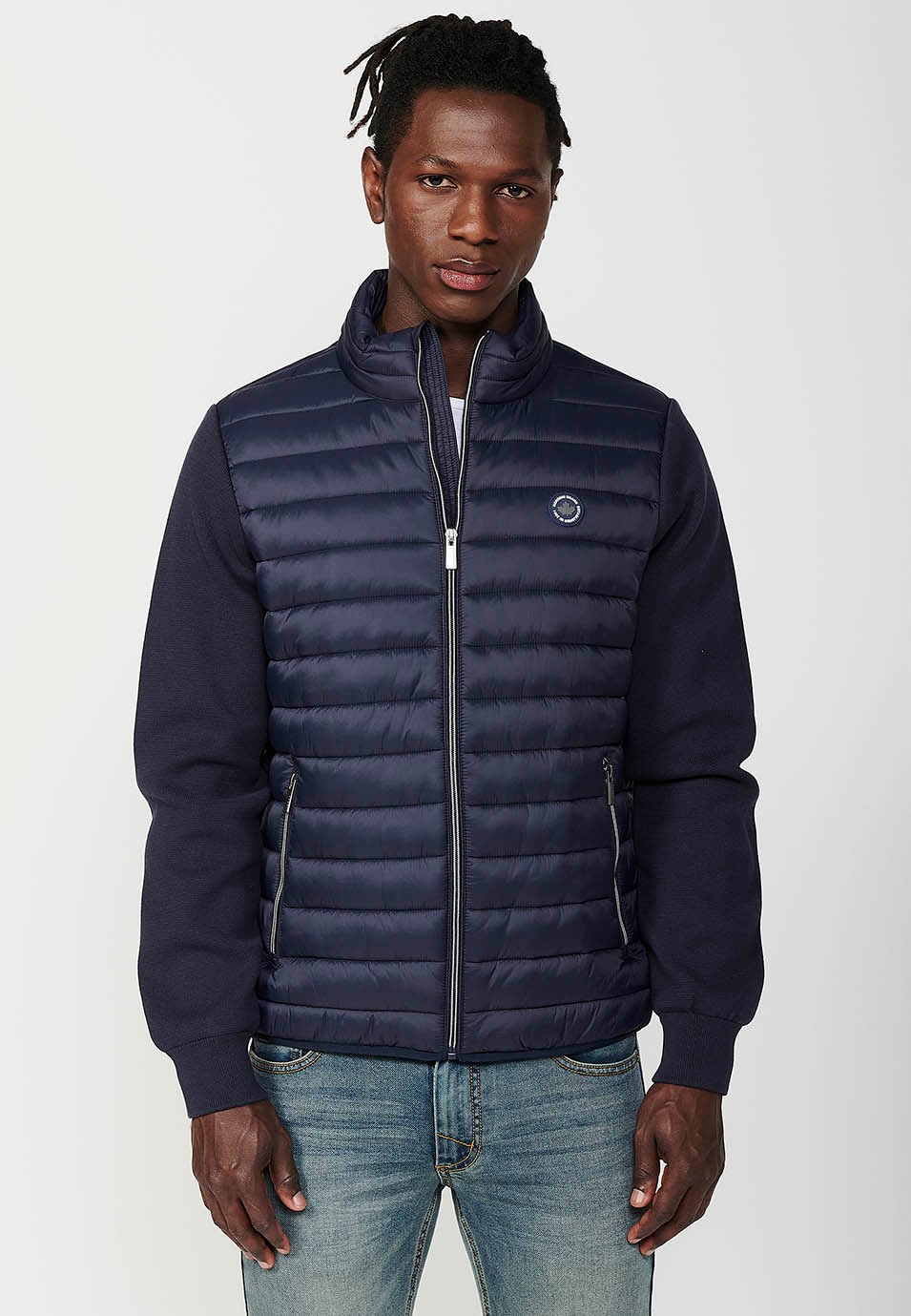  Chaqueta sudadera con cuello alto de manga larga con cierre delantero y cremallera para hombre de color navy 1.916 / 5.000 Veste sweat-shirt bleu marine à manches longues et col montant avec fermeture sur le devant et fermeture éclair pour homme