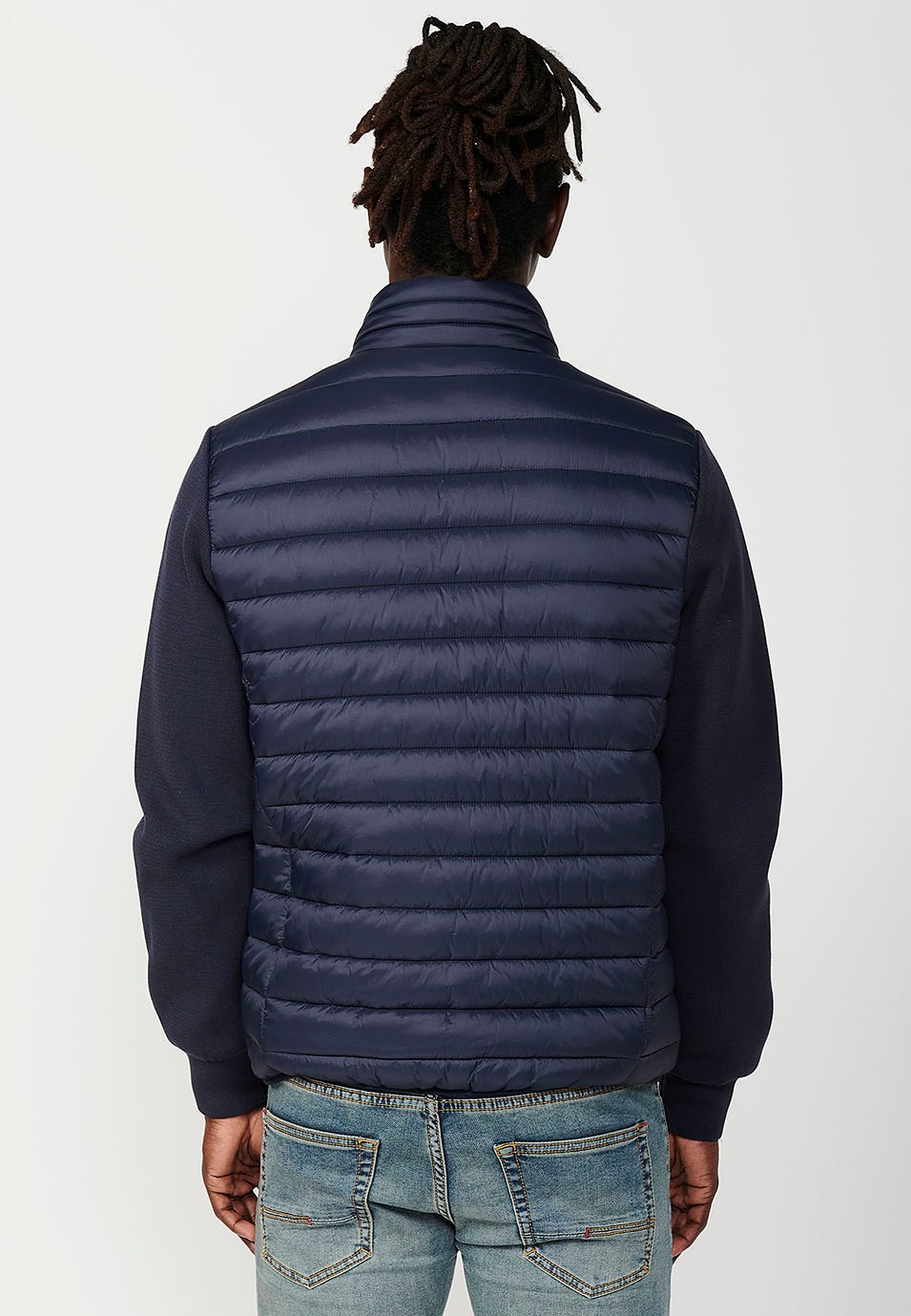  Chaqueta sudadera con cuello alto de manga larga con cierre delantero y cremallera para hombre de color navy 1.916 / 5.000 Veste sweat-shirt bleu marine à manches longues et col montant avec fermeture sur le devant et fermeture éclair pour homme