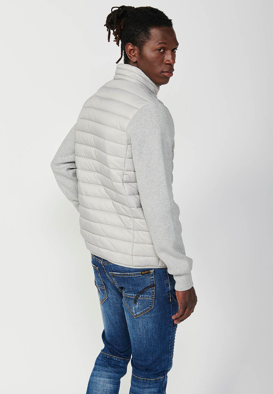 Chaqueta sudadera acolchada con cuello alto de manga larga con cierre delantero y cremallera para hombre de color gris perla 7