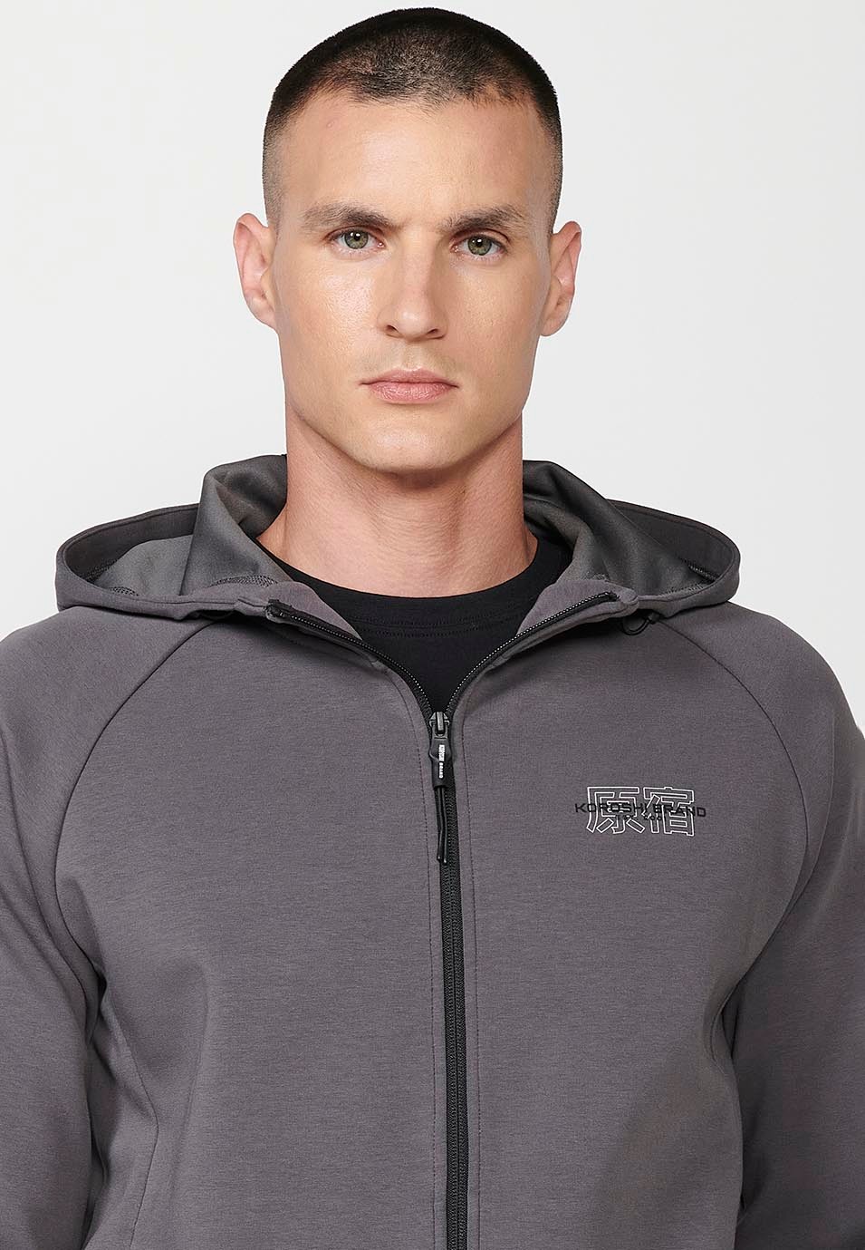 Chaqueta de manga larga con cuello y capucha con cierre delantero y cremallera con bolsillos para hombre de color gris oscuro