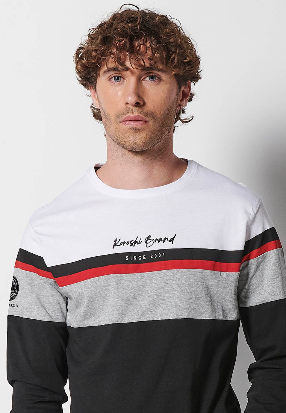 T-shirt à manches longues en coton avec col rond et détails sur le devant et les manches en noir pour homme 5