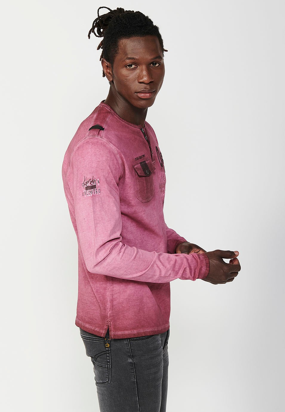 Men's Long Sleeve Crew Neck T-Shirt with Front Detail in Burgundy 6