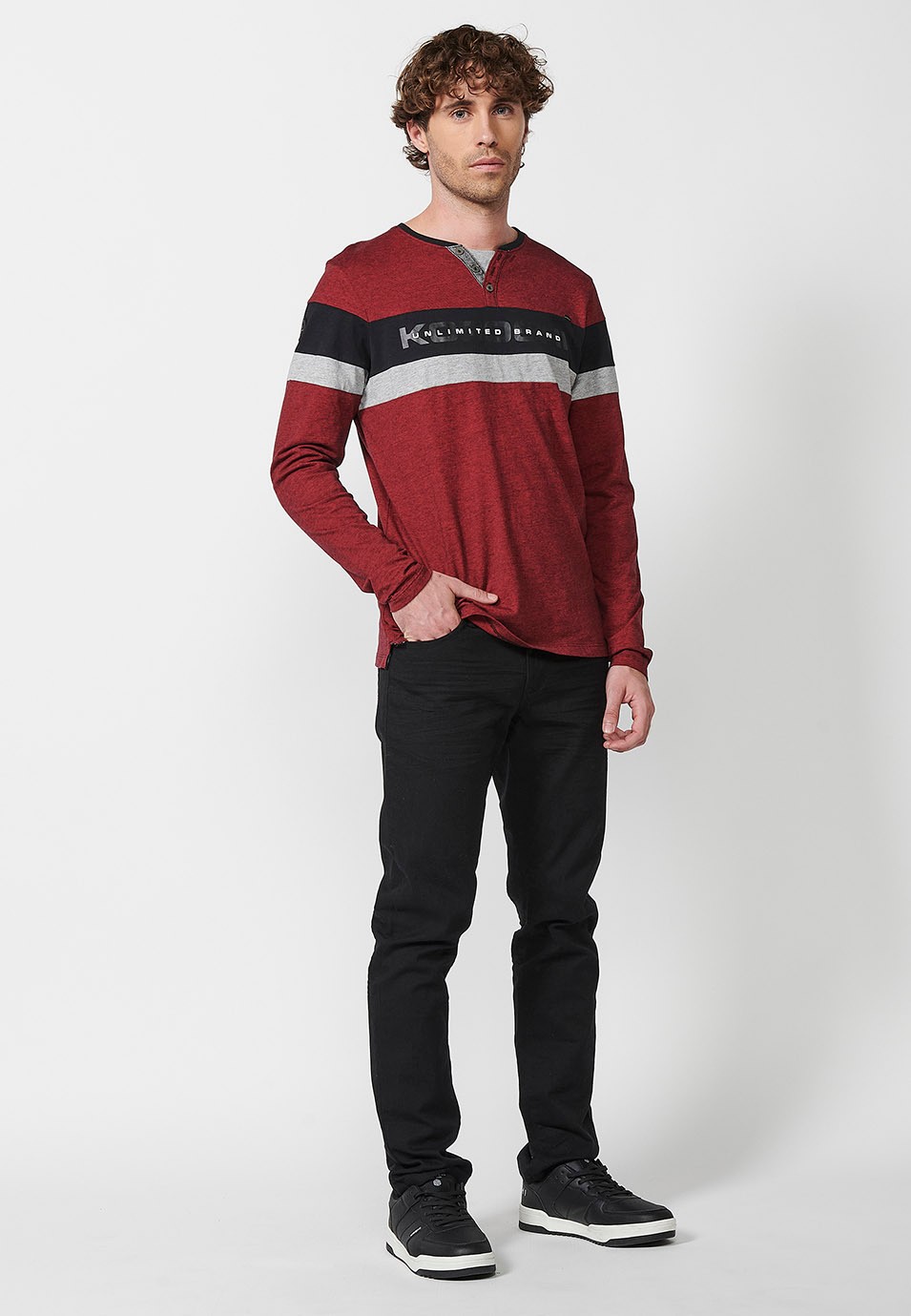 Men's Red Open Crew Neck Long Sleeve T-Shirts with Front Detail 6