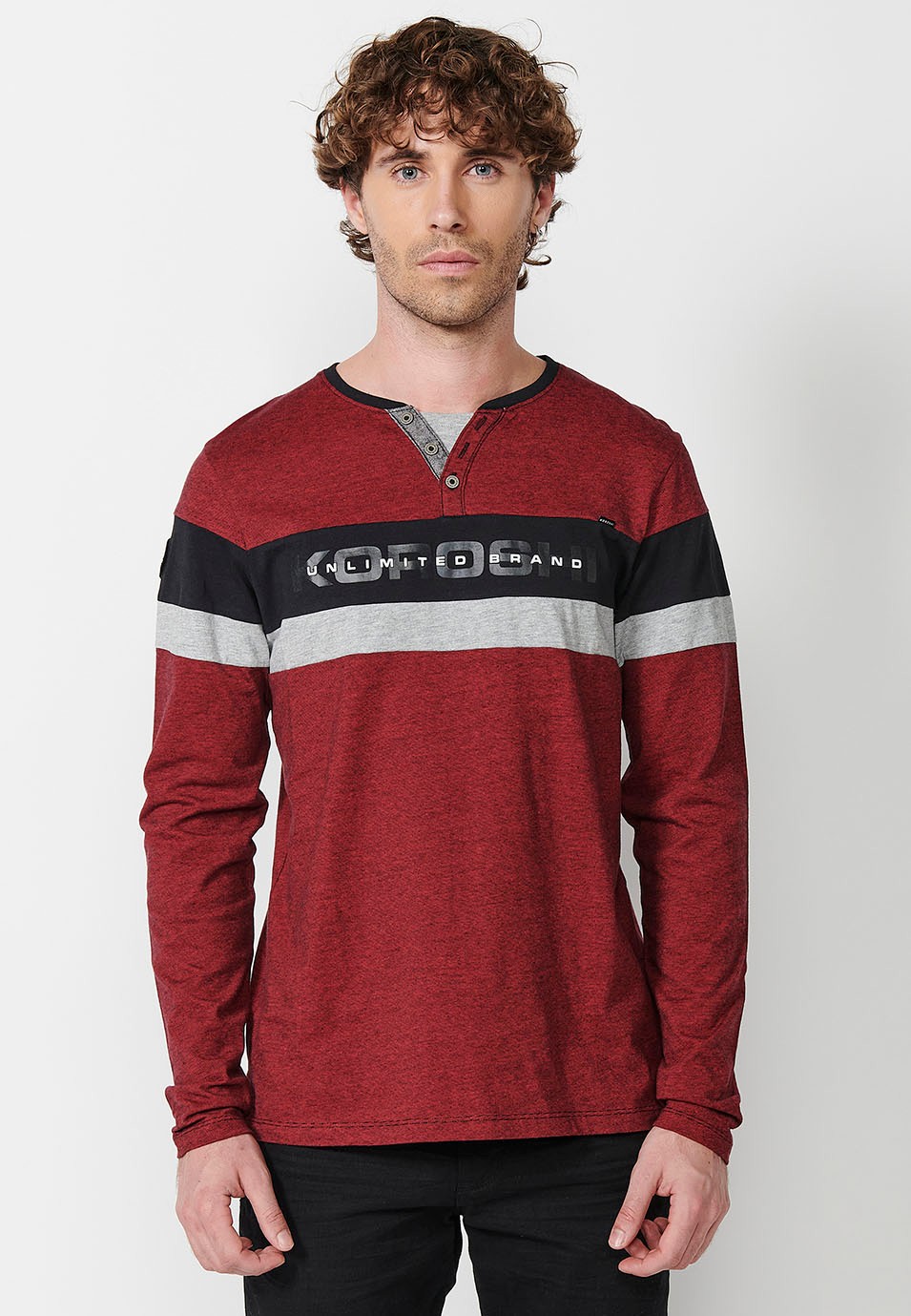 Men's Red Open Crew Neck Long Sleeve T-Shirts with Front Detail 1