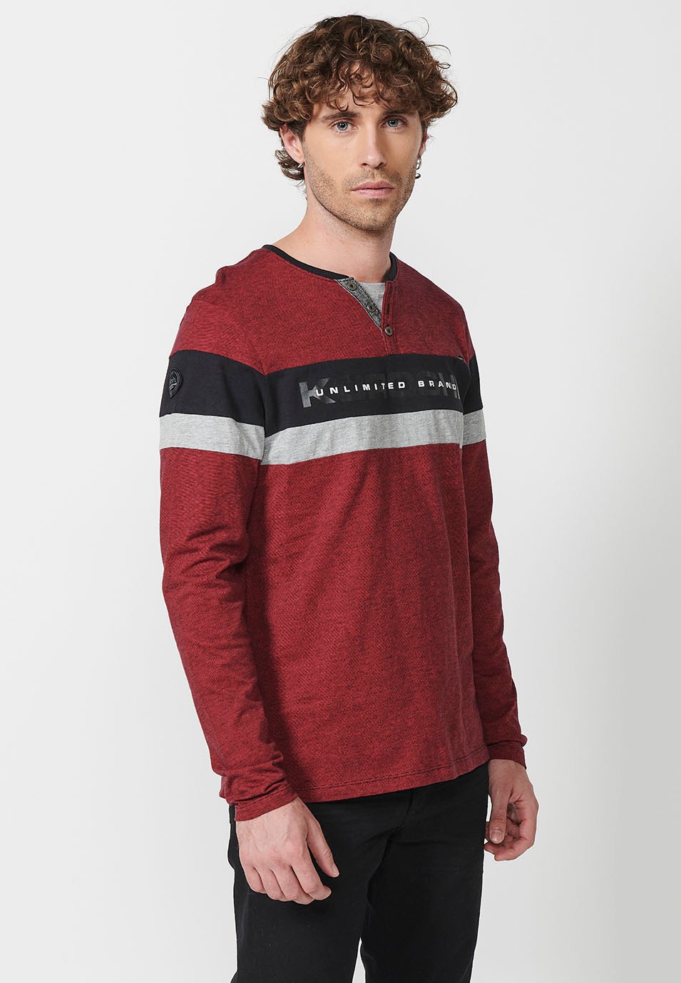 Men's Red Open Crew Neck Long Sleeve T-Shirts with Front Detail 4