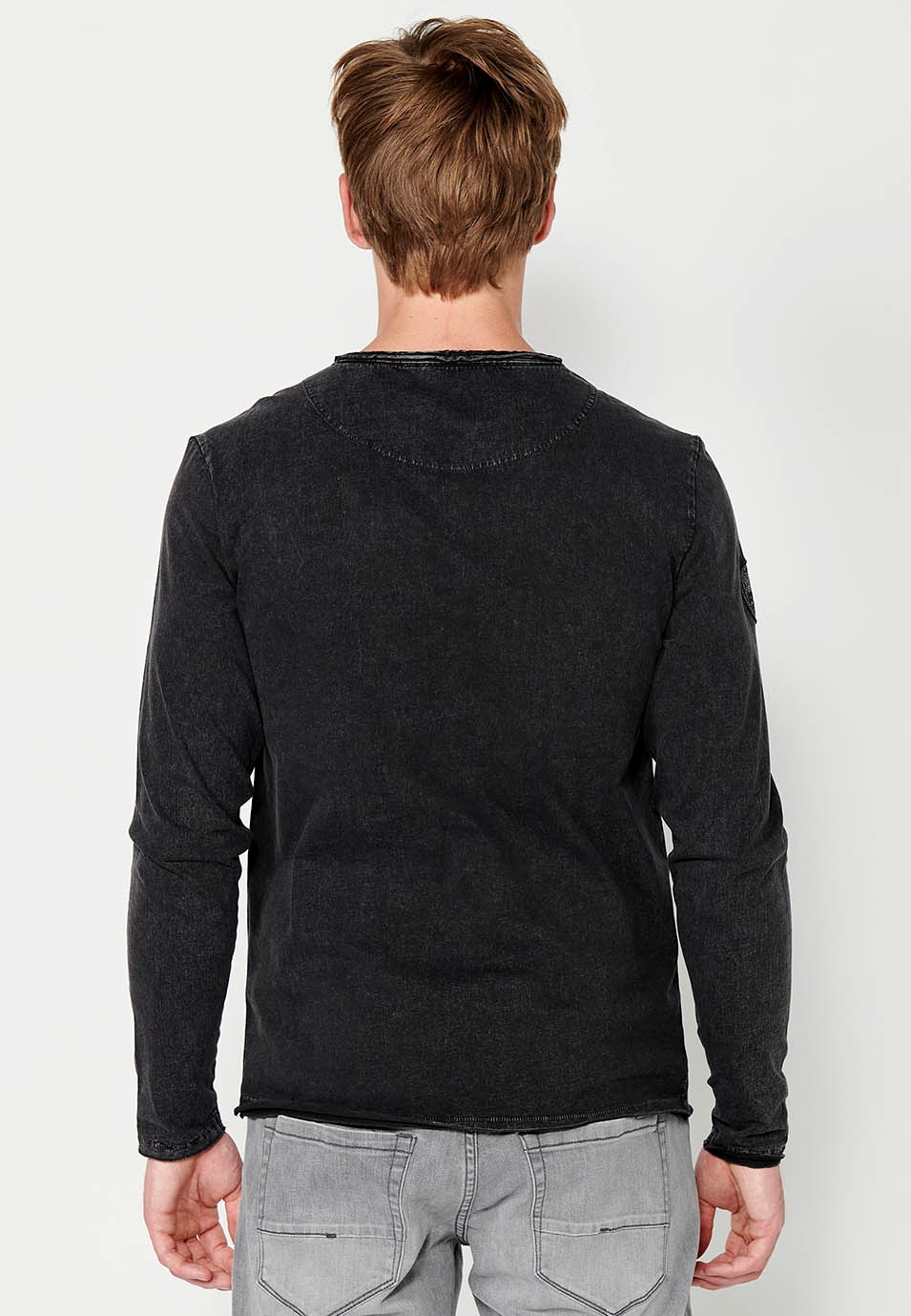 Men's Black Long Sleeve Crew Neck T-Shirt with Slit and Front Detail