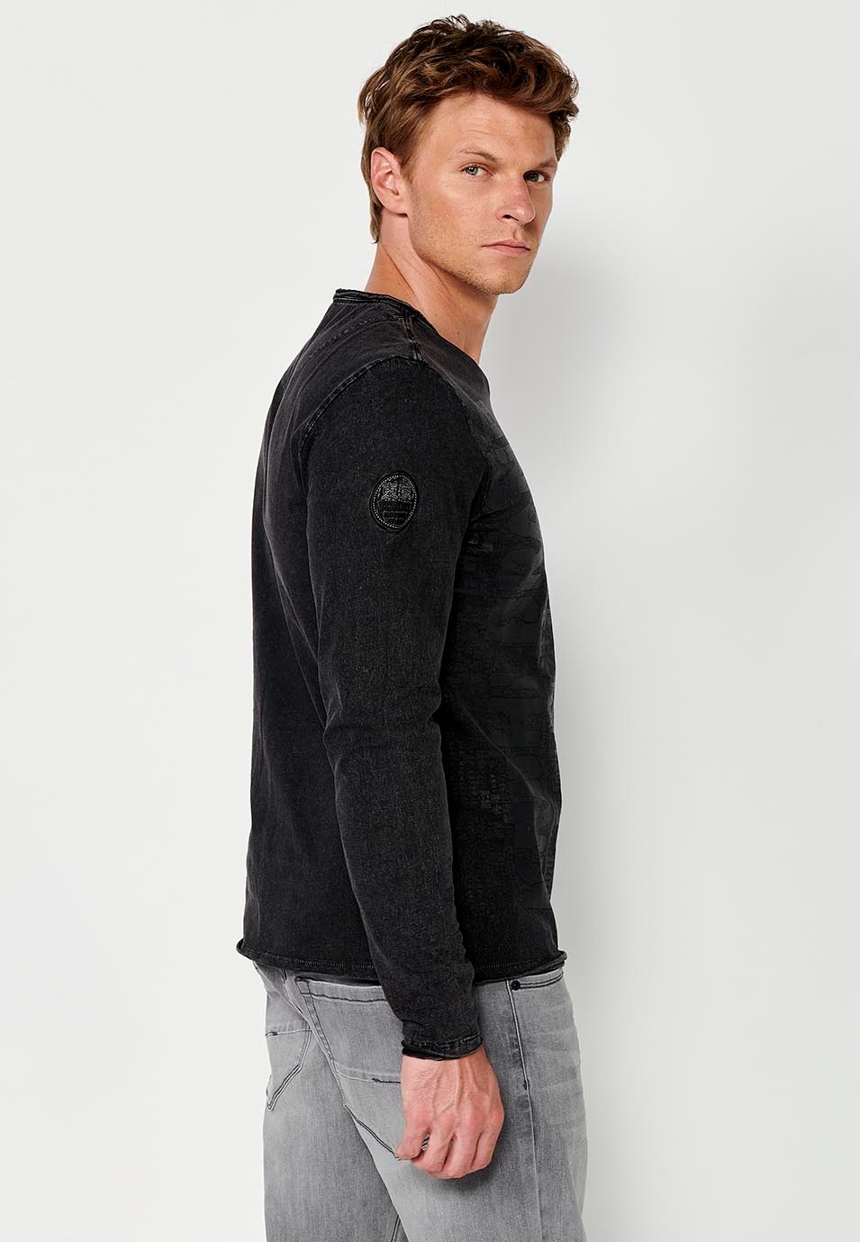 Men's Black Long Sleeve Crew Neck T-Shirt with Slit and Front Detail