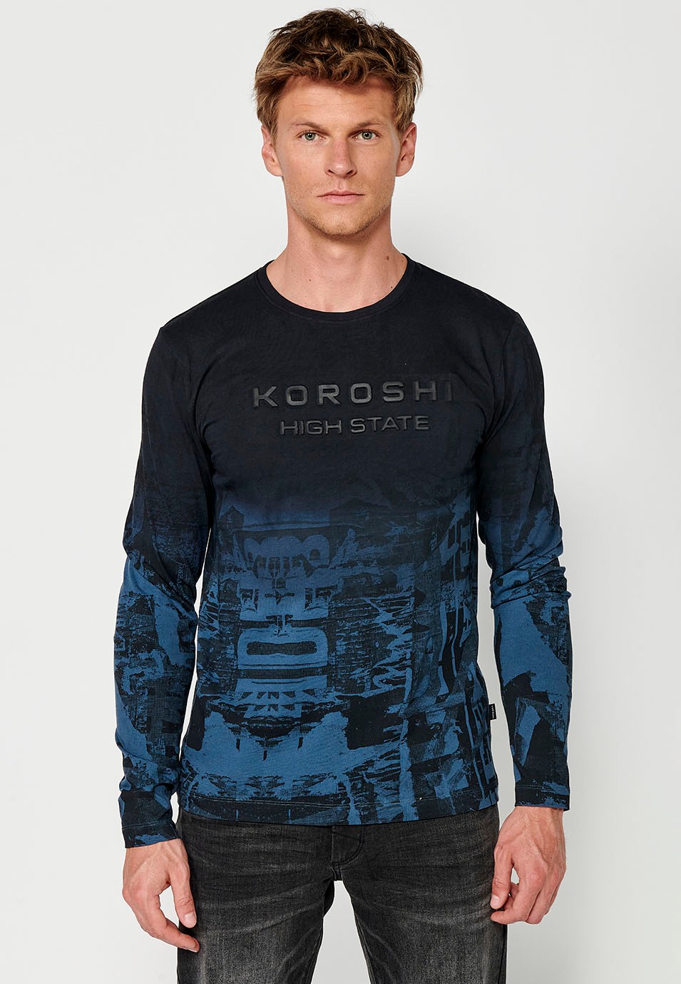 Men's Long Sleeve Cotton Crew Neck T-Shirt with Gradient Print in Petrol