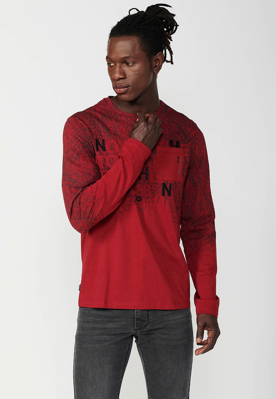 T-shirt en coton à manches longues, col rond avec ouverture et détail rouge sur le devant pour homme