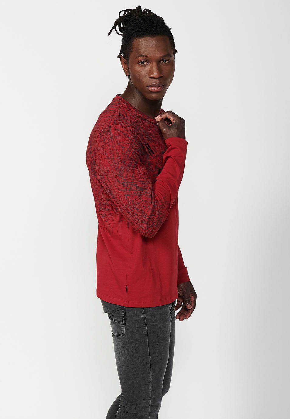 Men's Red Round Neck Cotton Long Sleeve T-Shirt with Slit and Front Detail