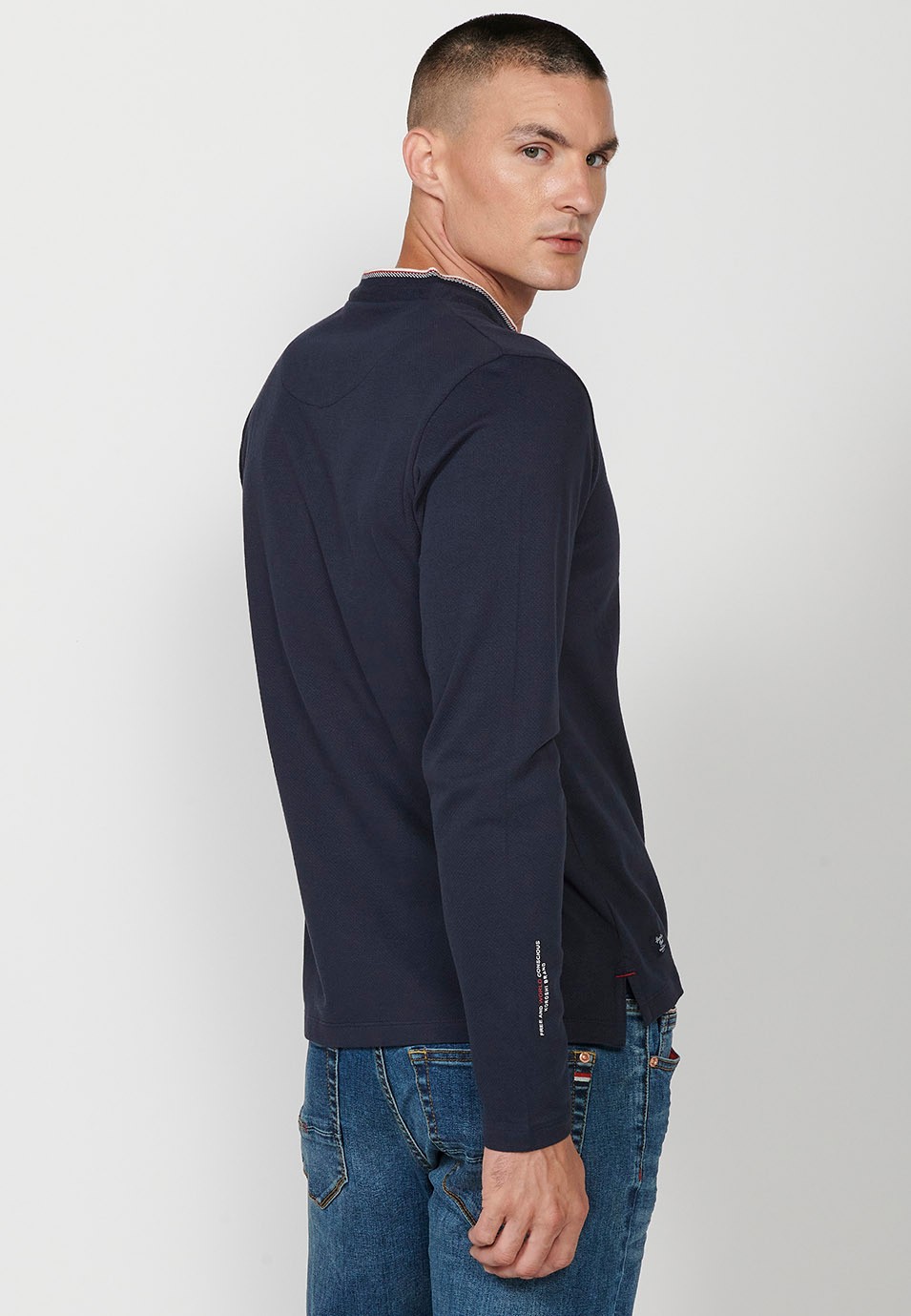 Polo à manches longues, col rond et ouverture boutonnée en coton bleu marine pour homme 3