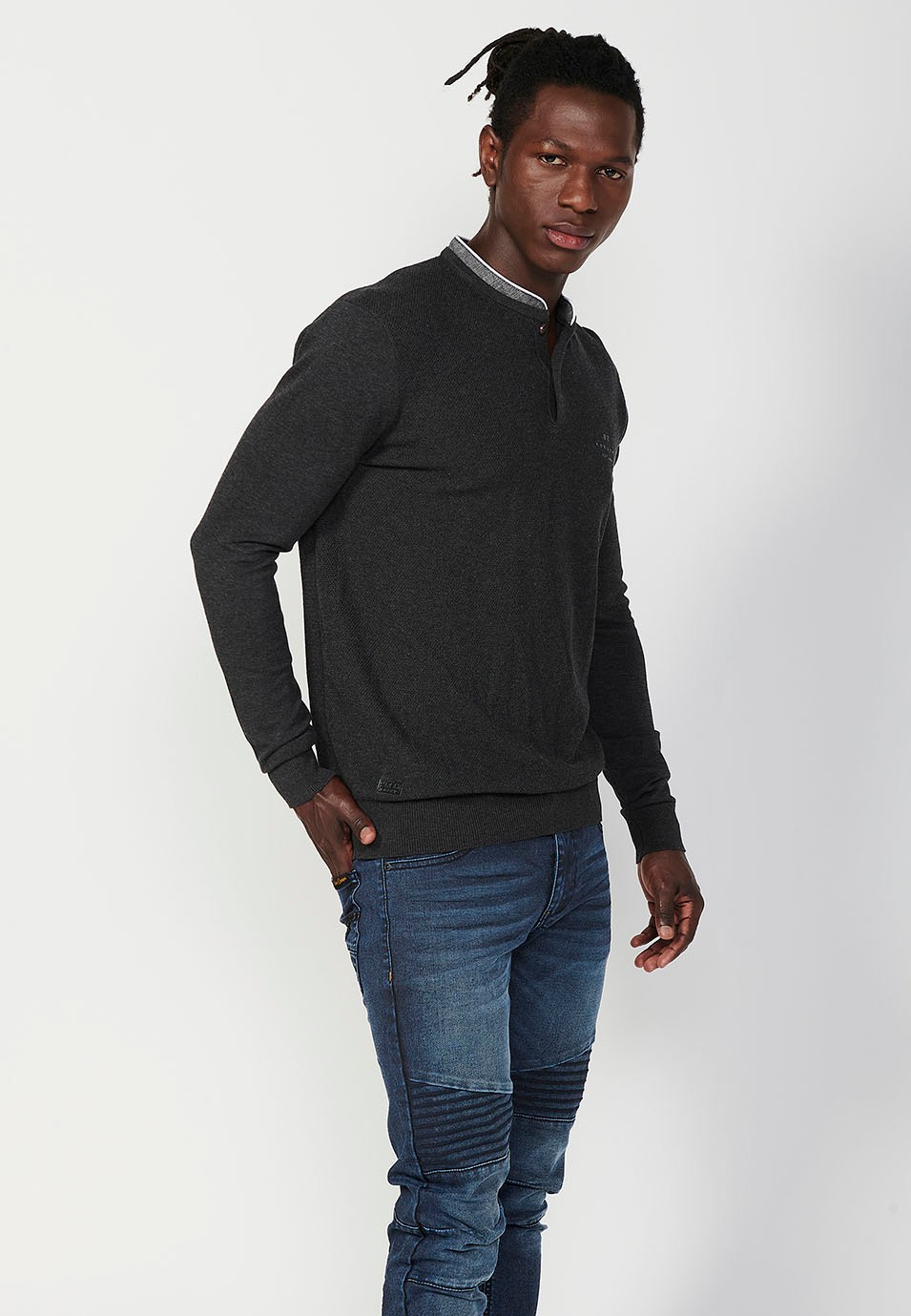 Polo Homme Noir Manches Longues Col Rond Ouverture Boutonnée