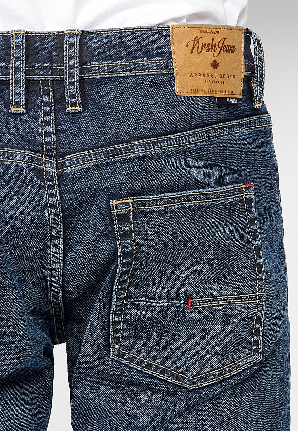 Pantalon long slim fit en jean avec fermeture zippée et boutonnée sur le devant en Bleu pour Homme