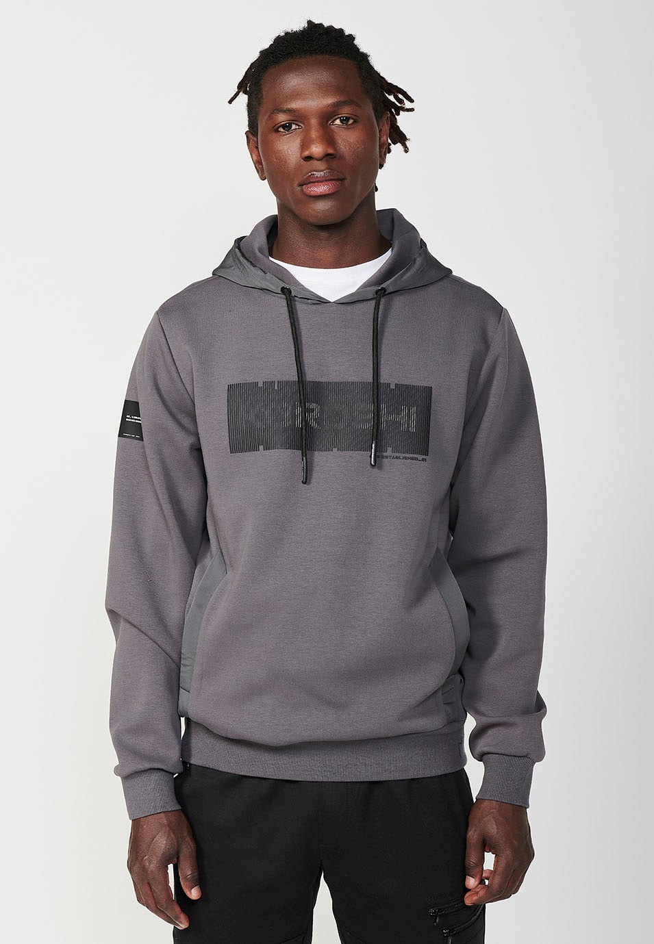 Sweat-shirt gris foncé à manches longues et col à capuche pour hommes, avec poches avant