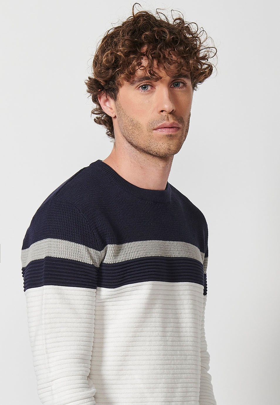 Men's multi-coloured striped crew neck tricot jumper in ecru 4