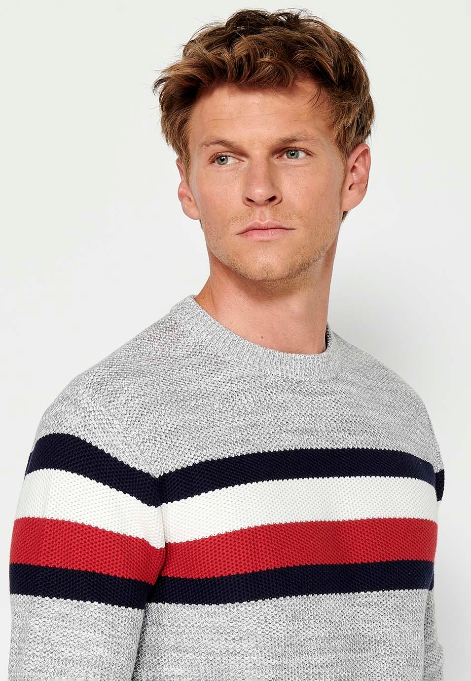 Men's Long Sleeve Cotton Crew Neck Chunky Knit Sweater with Chest Stripes in Grey 4