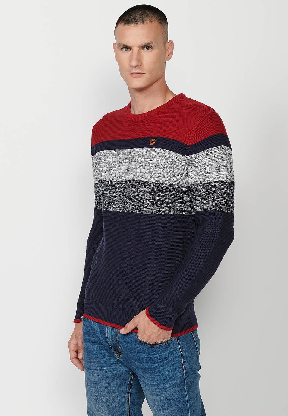 Men's Striped Crew Neck Knit Sweater in Red 4