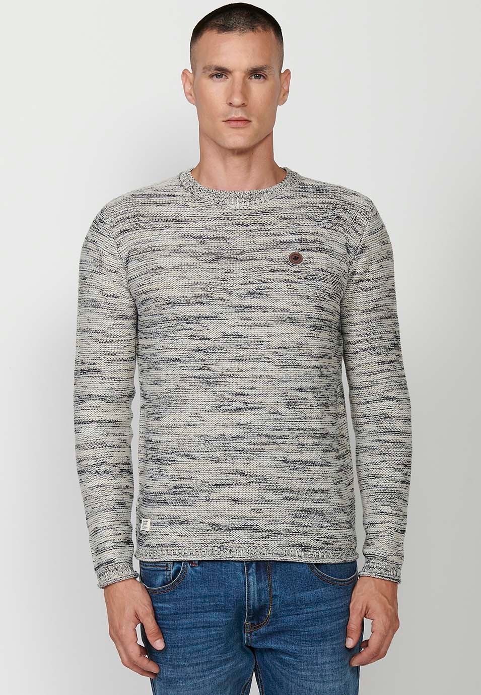 Men's round neck knitted sweater in ecru 5