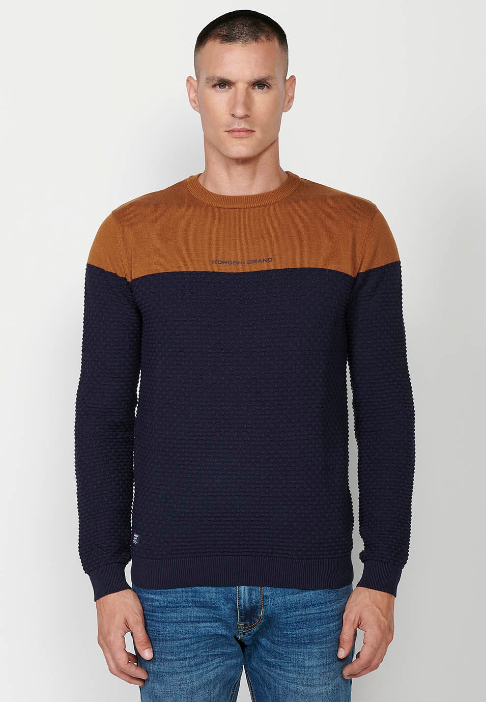 Men's ochre two-tone crew neck knit jumper 3