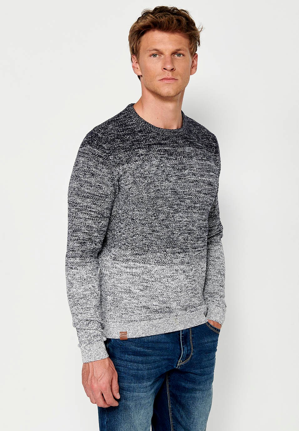 Pull à manches longues en tricot de coton et col rond en bleu marine pour homme