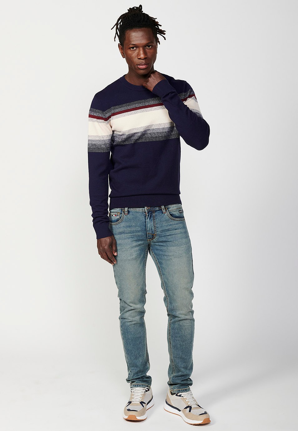 Pull en tricot fin tricolore à col rond pour homme en bleu marine