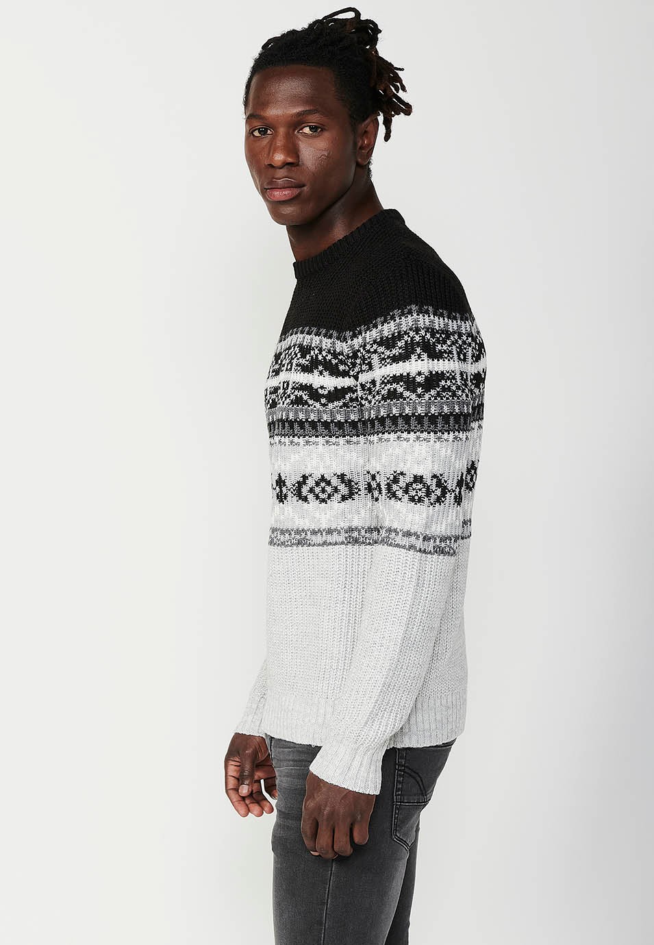 Pull en tricot à manches longues avec finition côtelée et col rond pour homme en noir