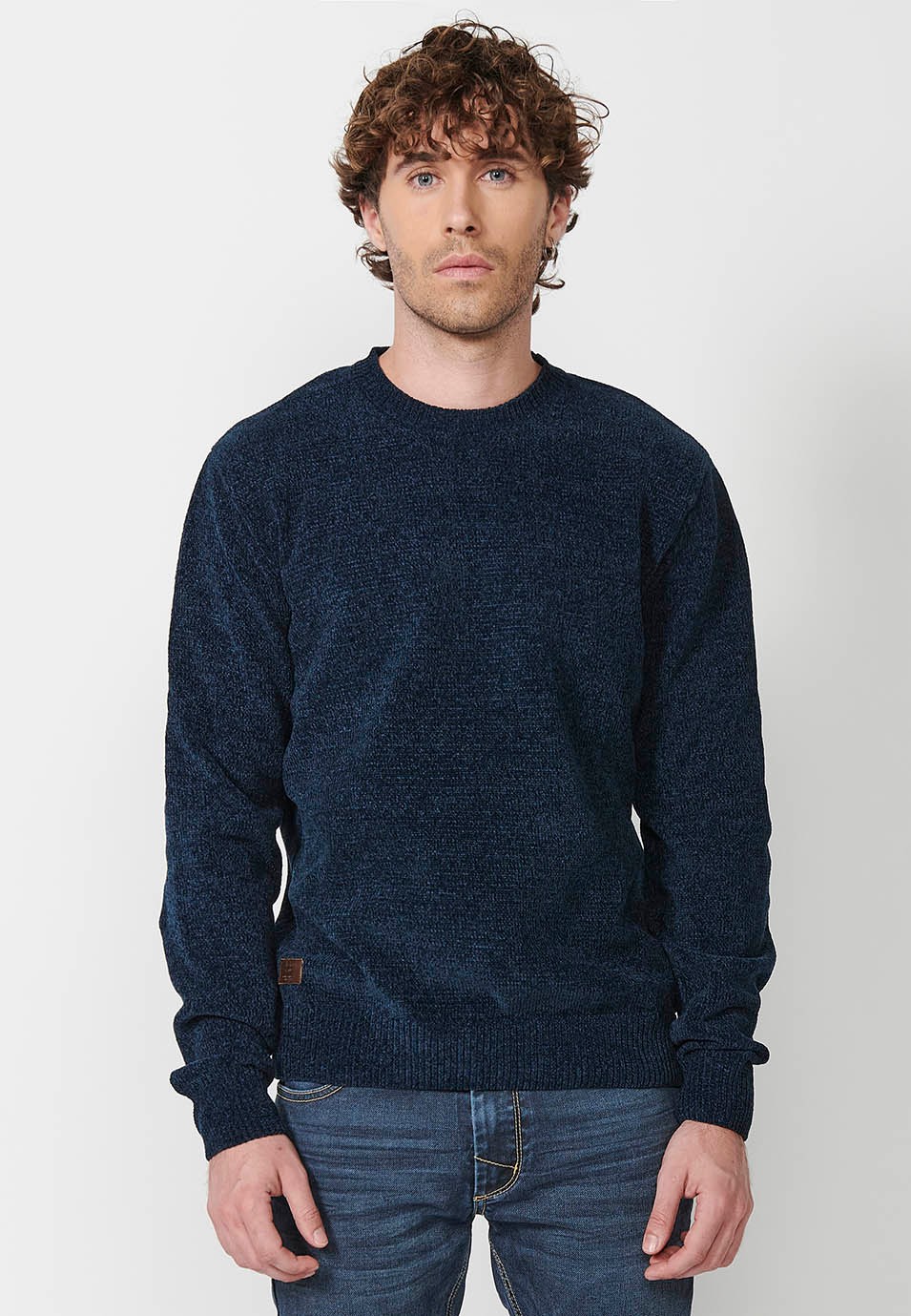 Men's navy crew neck knit sweater