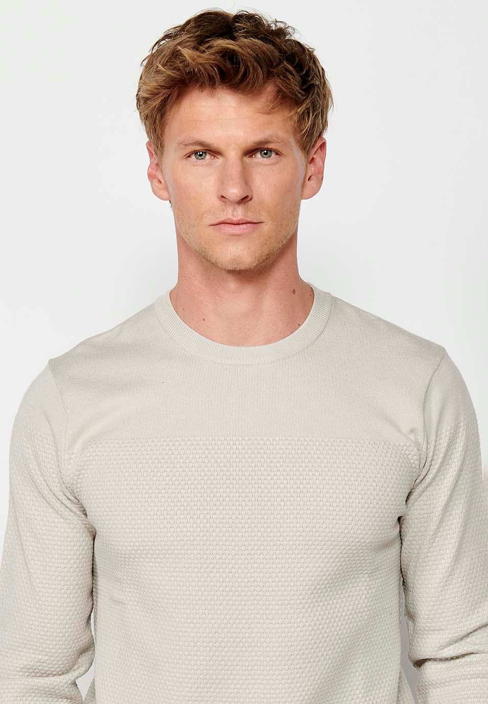 Men's textured long sleeve crew neck knit jumper in ecru 6