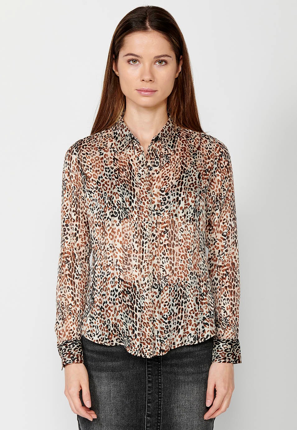 Blouse marron à manches longues, col chemise, fermeture boutonnée sur le devant et imprimé fleuri pour femme