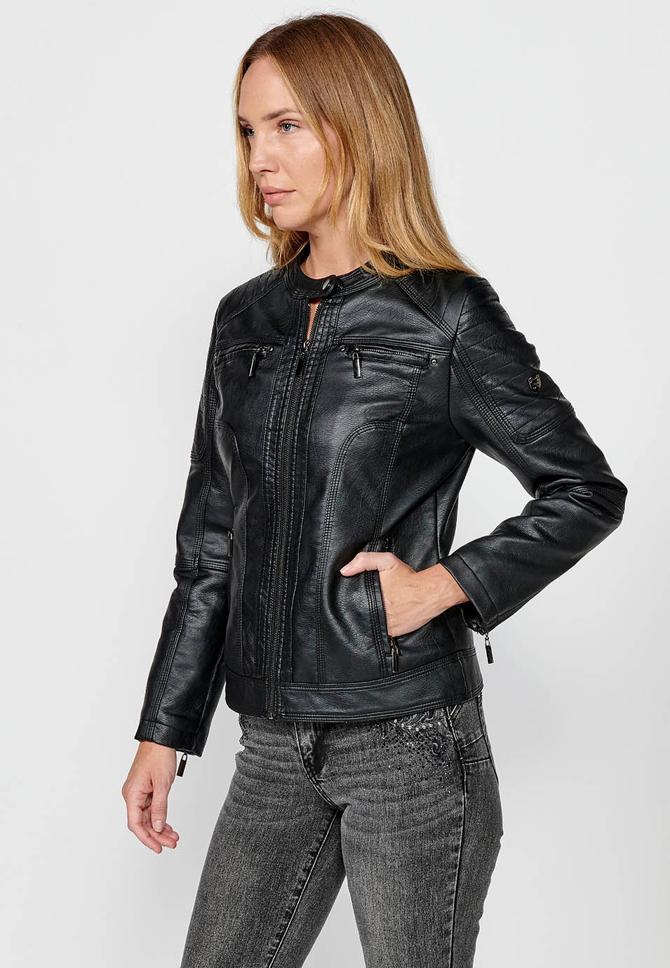 Schwarze Kunstlederjacke im Biker-Stil mit Kunstfellfutter für Damen 3