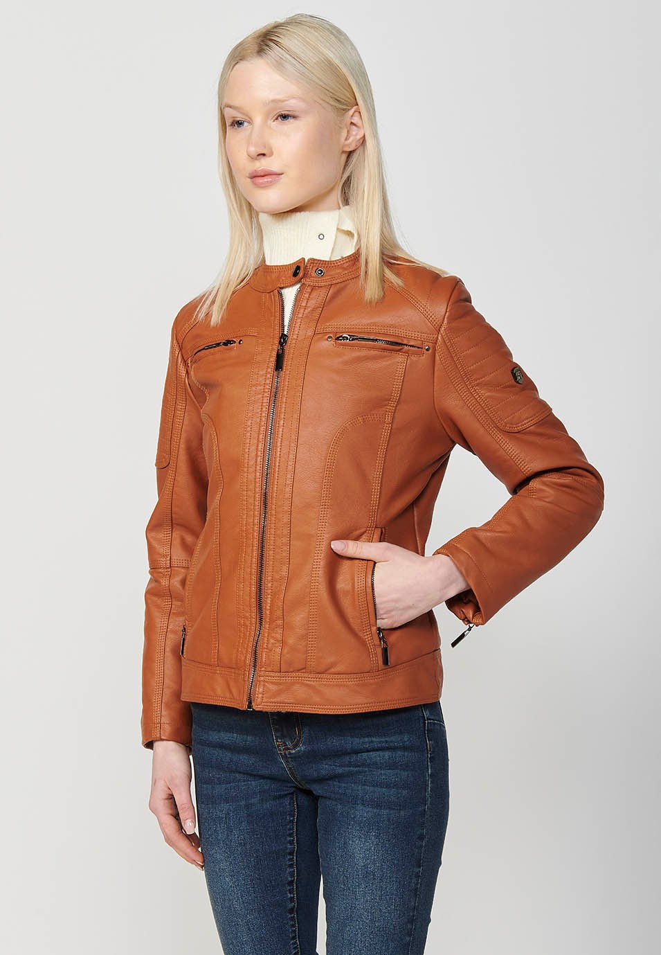 Chaqueta Cazadora estilo motero color camel en polipiel forrada con pelo sintetico para Mujer