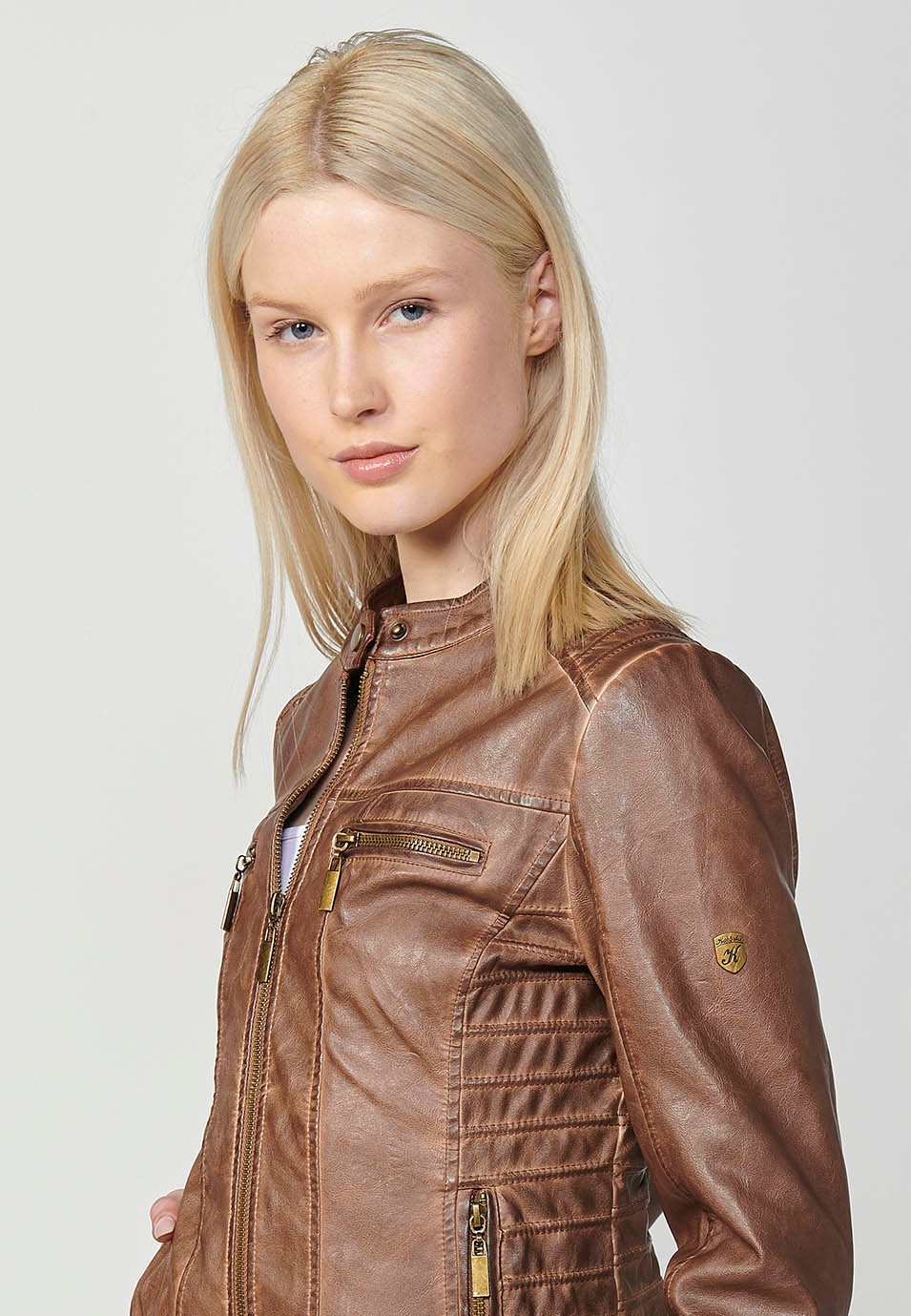 Blouson style motard marron en simili cuir effet lavé doublé de fourrure synthétique pour Femme