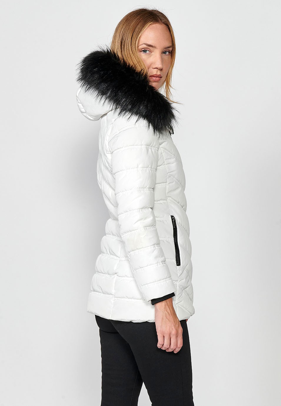 Women's Quilted Faux Fur Hooded Collar Zip Front Jacket in White