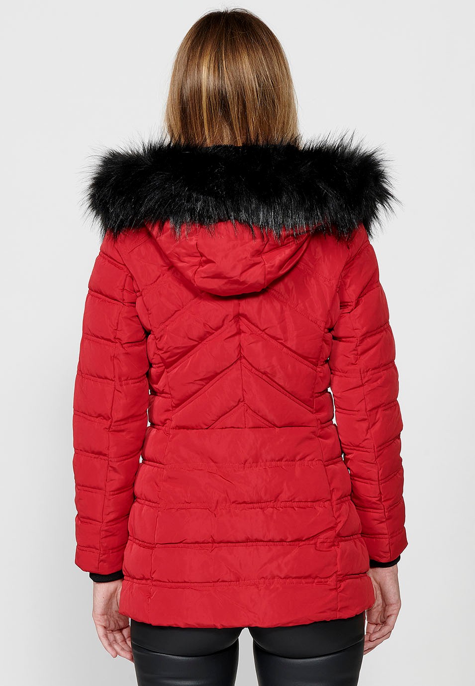 Veste matelassée à capuche en fausse fourrure pour femme rouge avec fermeture zippée sur le devant