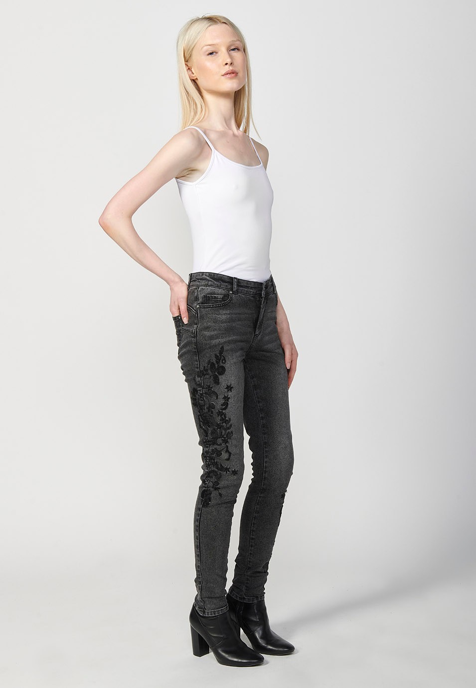 Slim Fit Long Trousers with Embroidered Details and Front Zip and Button Closure in Black for Women