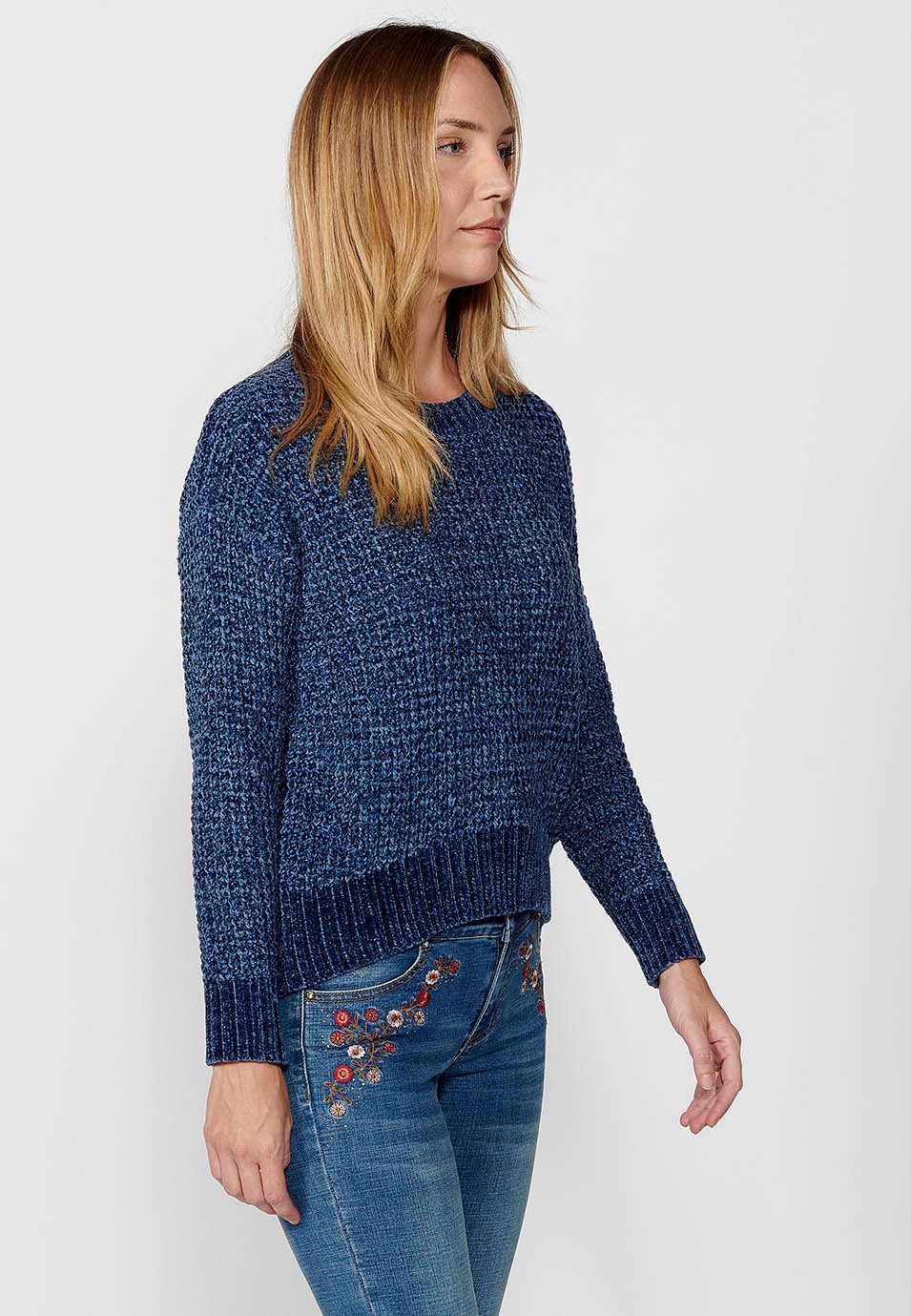 Pull col rond avec larges côtes dans le bas pour femme en bleu