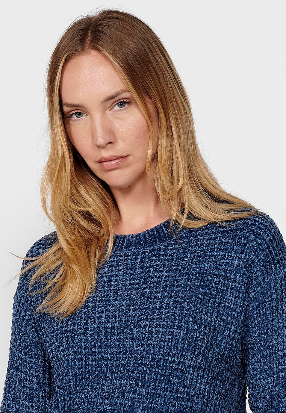 Pull col rond avec larges côtes dans le bas pour femme en bleu