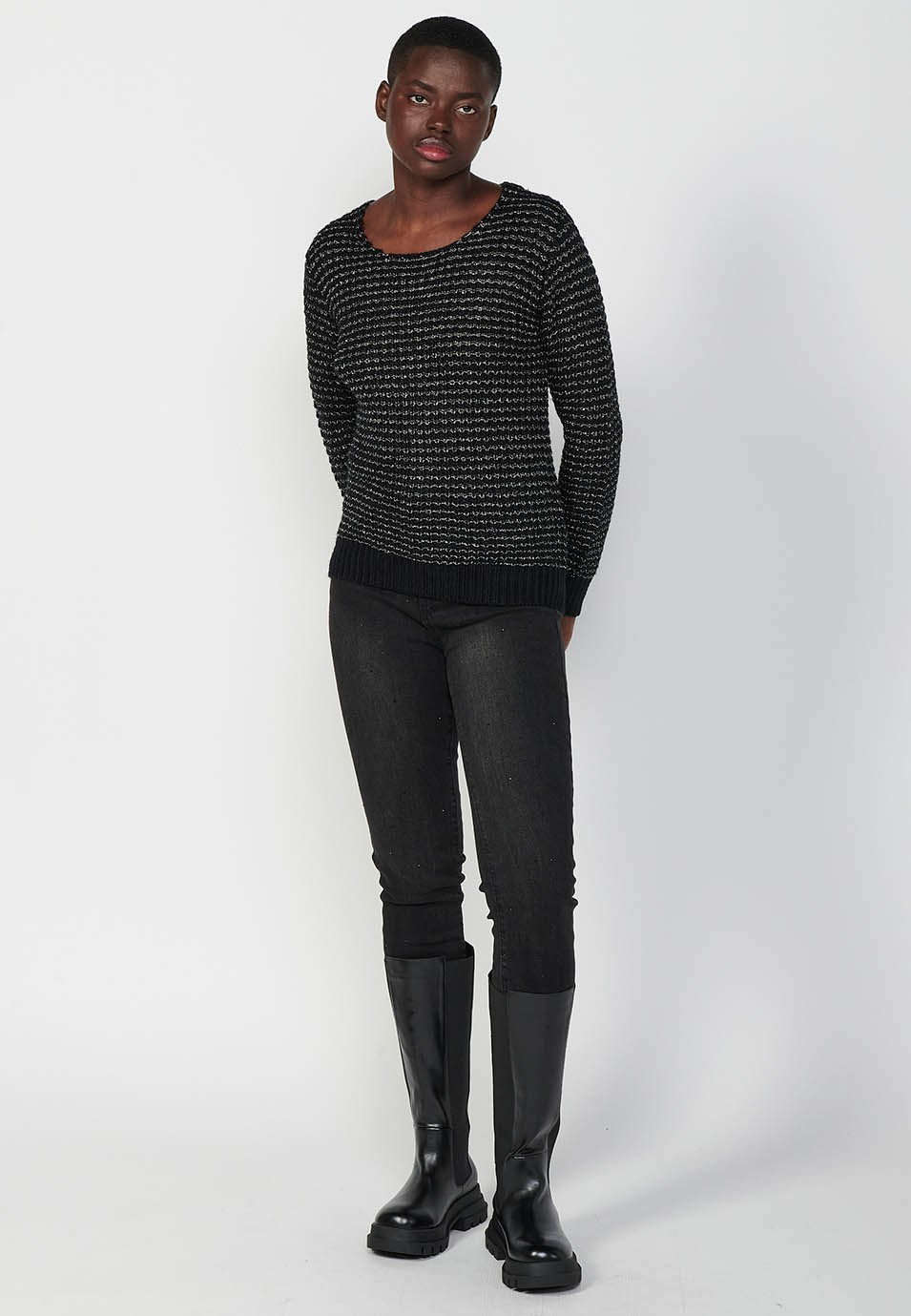 Women's round neck long sleeve jumper in black and silver