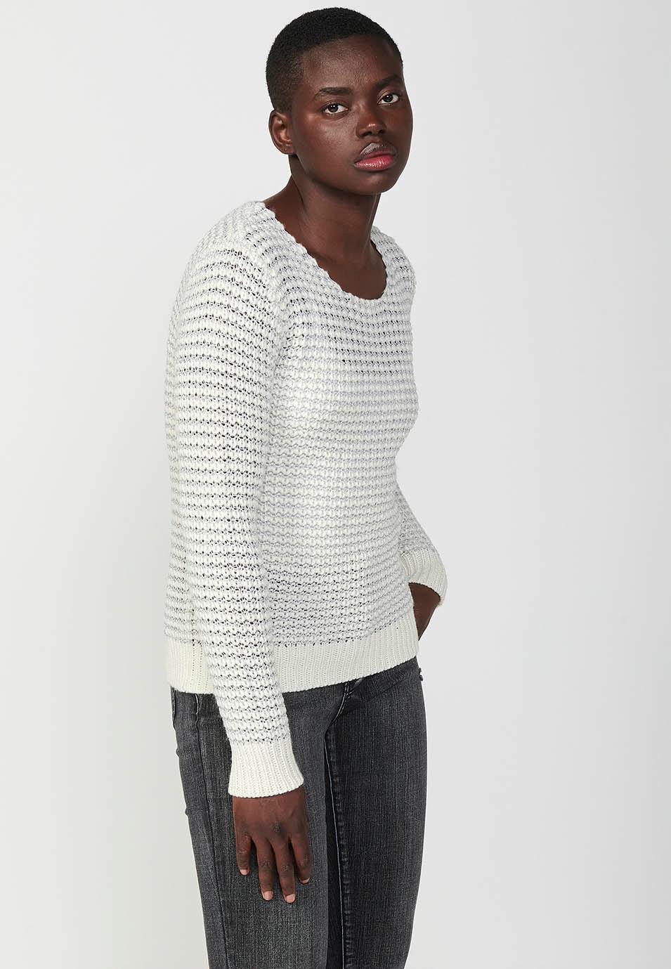 Women's long sleeve round neck sweater in ecru and silver