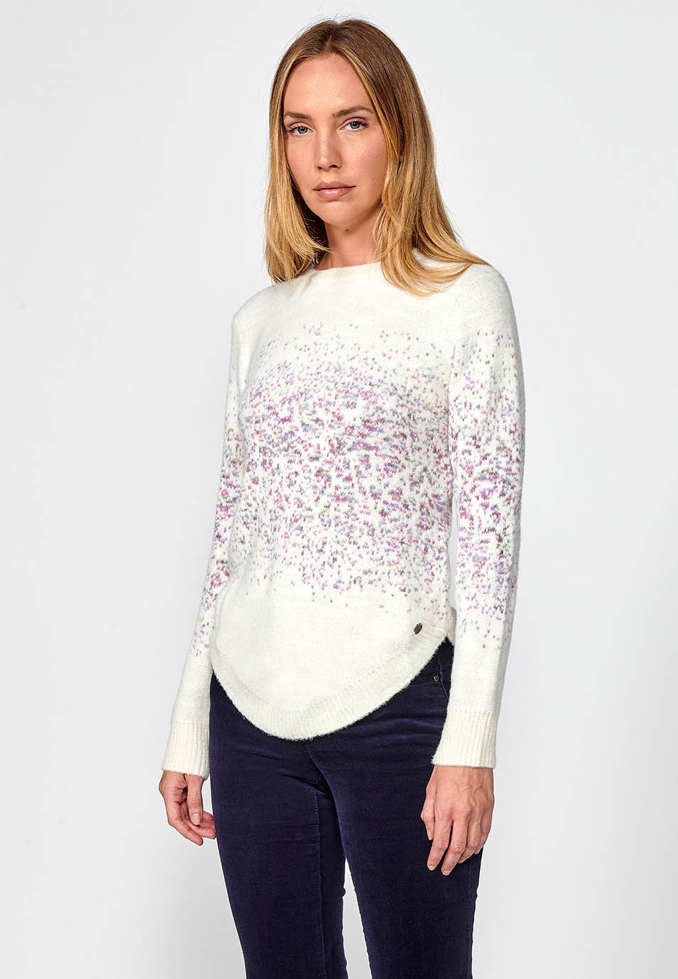 Pull col rond manches longues avec jacquard moucheté pour femme de couleur écru