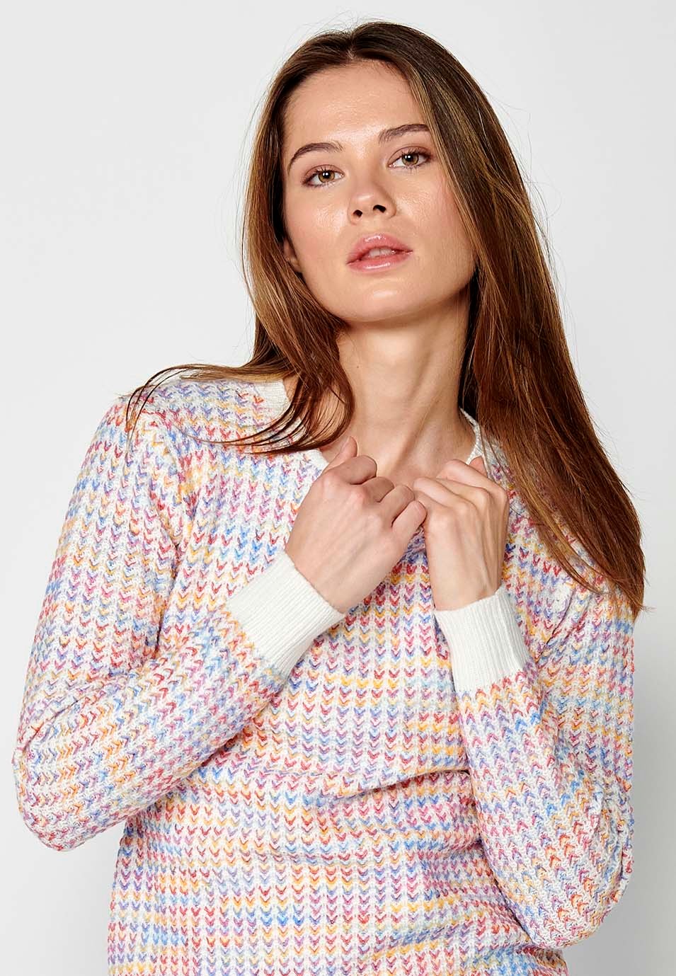 Jersey manga larga y cuello redondo con jacquard moteado multicolor para mujer