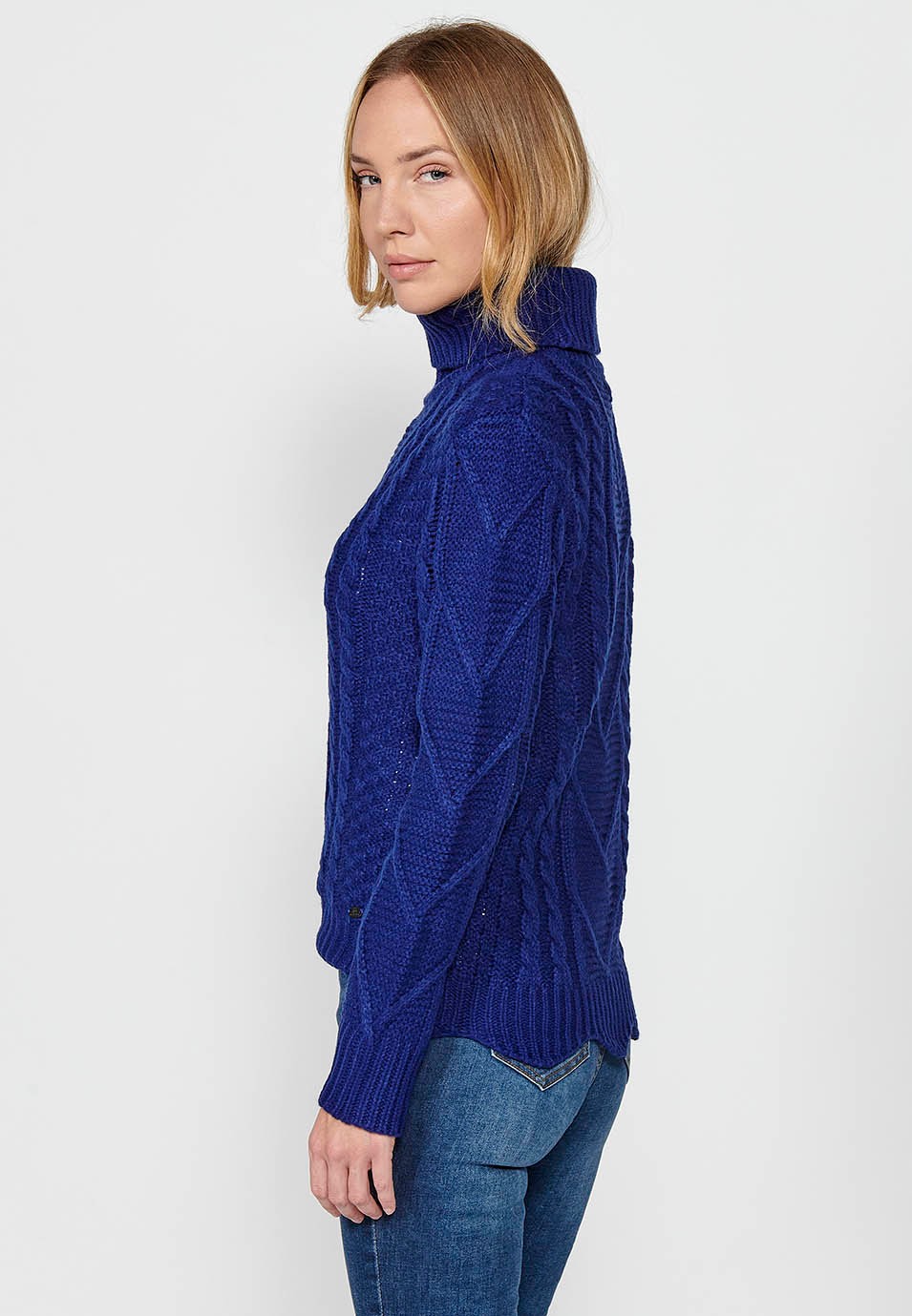 Women's Blue Jacquard Cable-Knit Ribbed Long-Sleeved Wrap Sweater with Wavy Hem 3