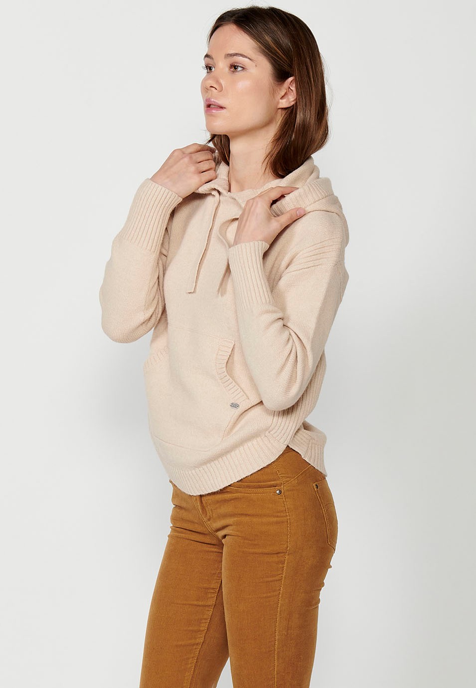 Women's beige long sleeve hooded kangaroo jumper