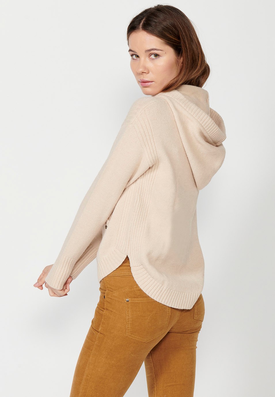 Women's beige long sleeve hooded kangaroo jumper