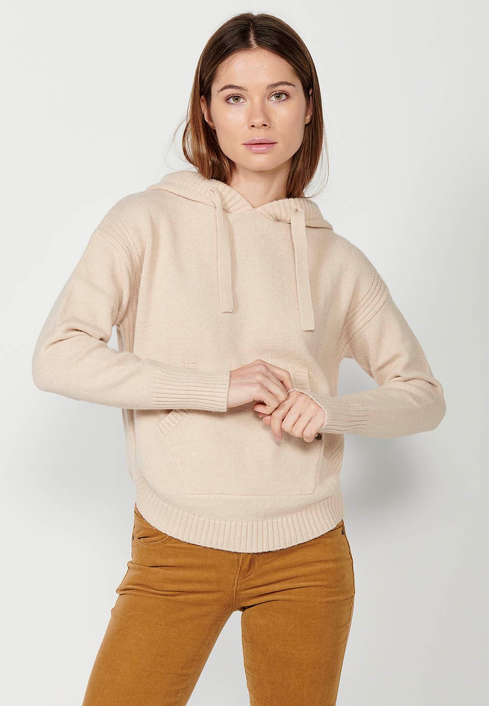 Women's beige long sleeve hooded kangaroo jumper